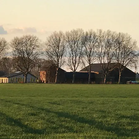 Koenigsgut Emmericher Eyland Апартаменты