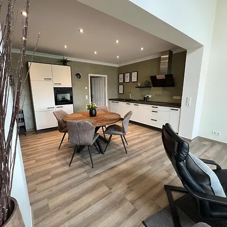 Koenigsgut Emmericher Eyland Апартаменты