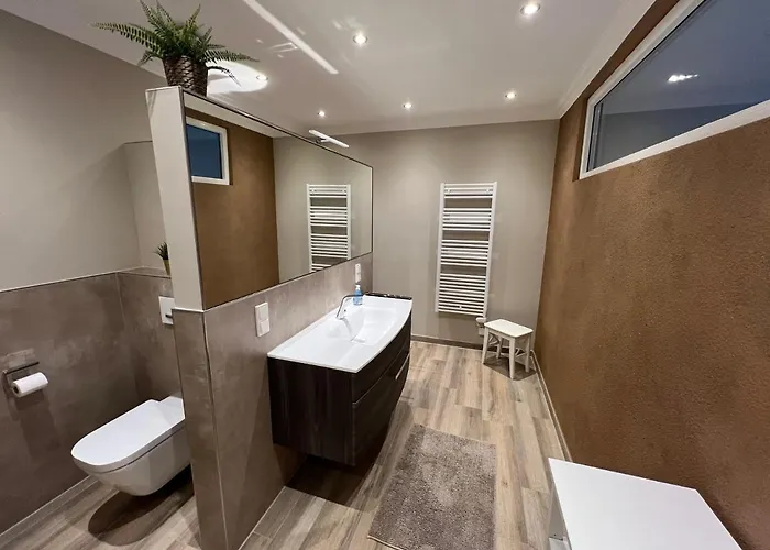 Koenigsgut Emmericher Eyland 公寓 *