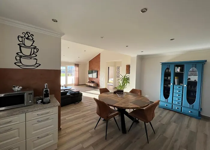 Koenigsgut Emmericher Eyland 公寓